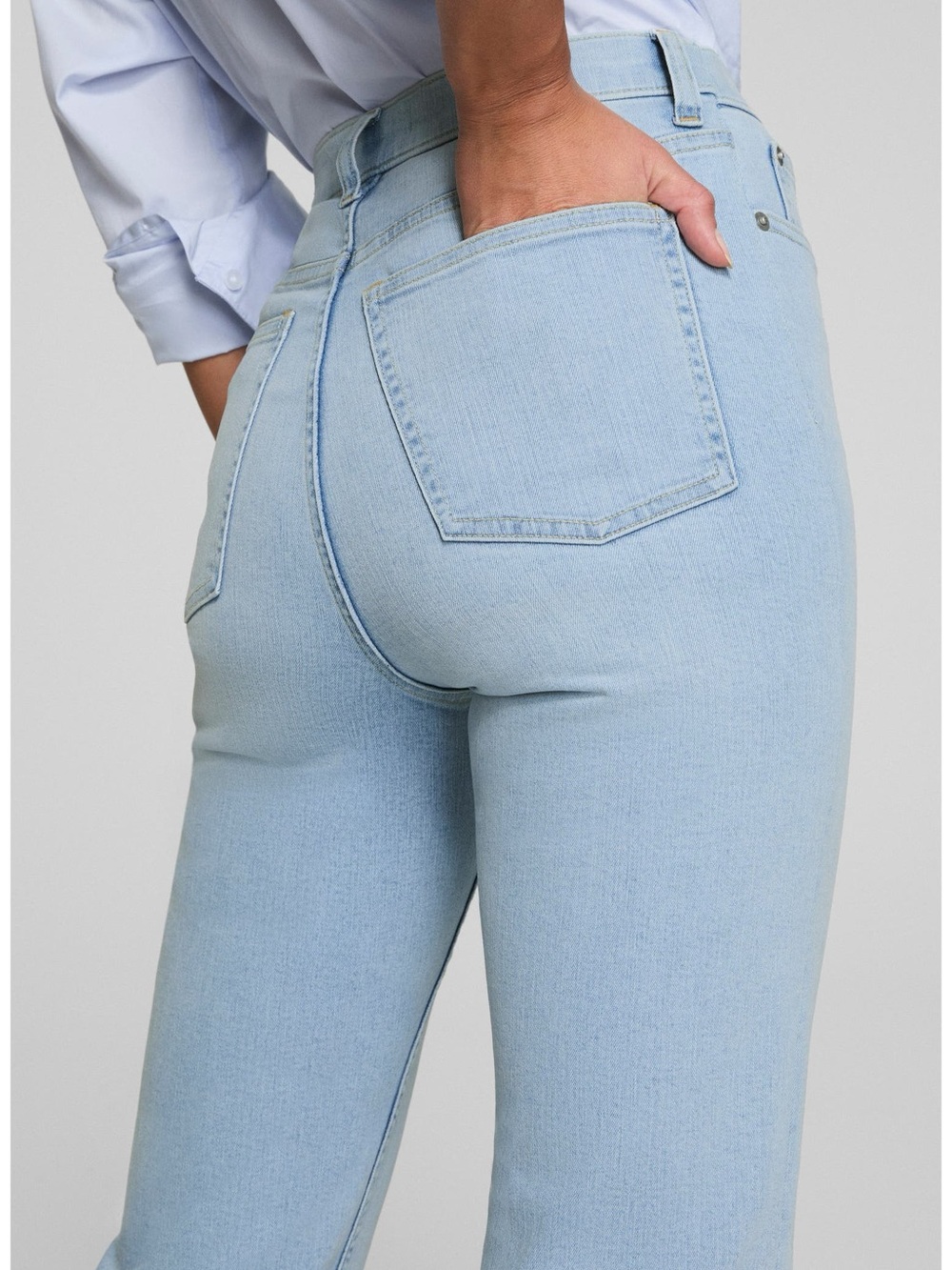 SPANXsculpt® ReDefine Slim Straight Jeans, light wash size18